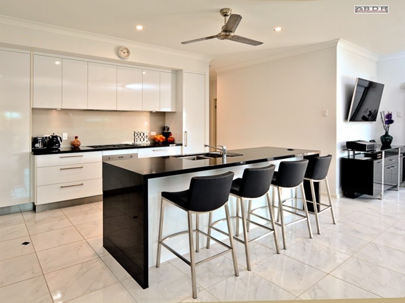 9 Traviston Way, Burrum Heads QLD 4659