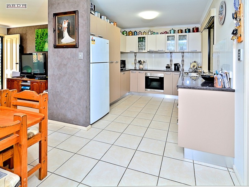 11 Lakeside Drive, Burrum Heads QLD 4659