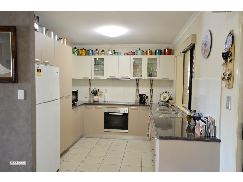 11 Lakeside Drive, Burrum Heads QLD 4659