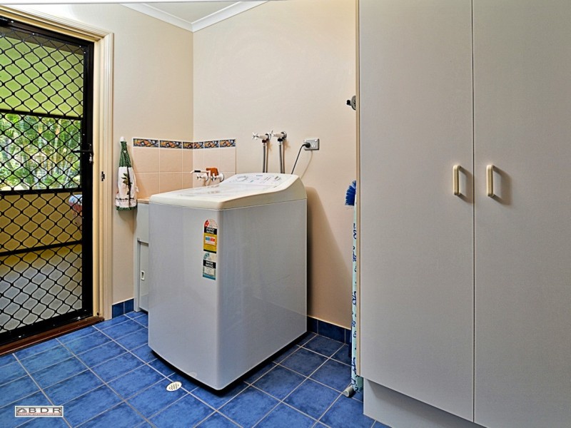 11 Lakeside Drive, Burrum Heads QLD 4659