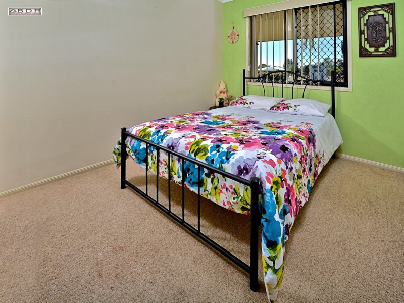 11 Lakeside Drive, Burrum Heads QLD 4659