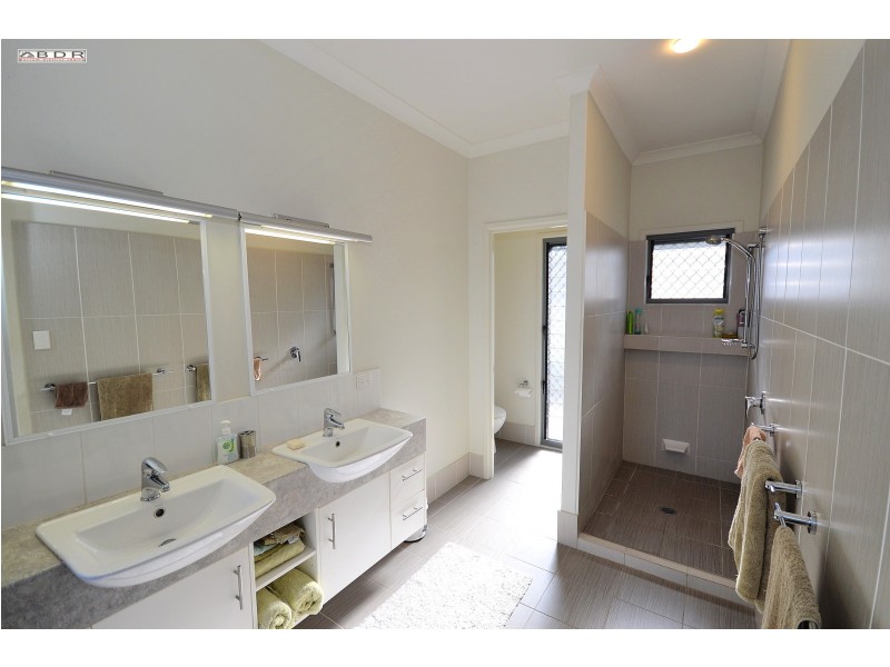 42 Traviston Way, Burrum Heads QLD 4659