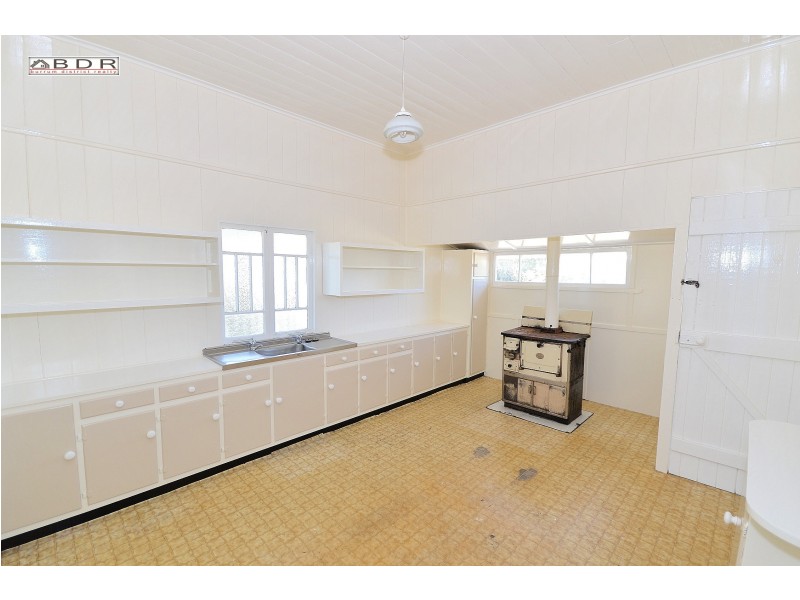 12 Crawford St, Torbanlea QLD 4662