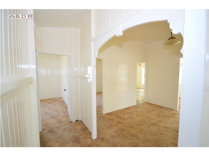 12 Crawford St, Torbanlea QLD 4662