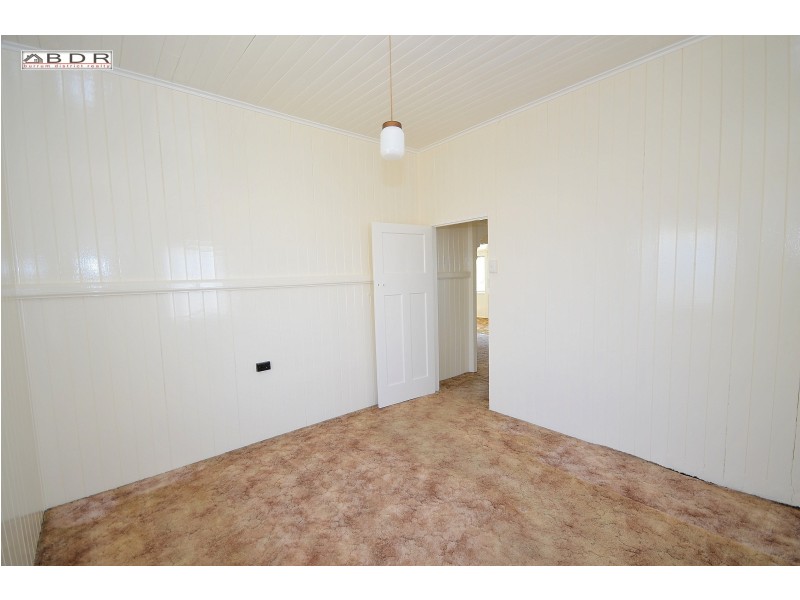 12 Crawford St, Torbanlea QLD 4662