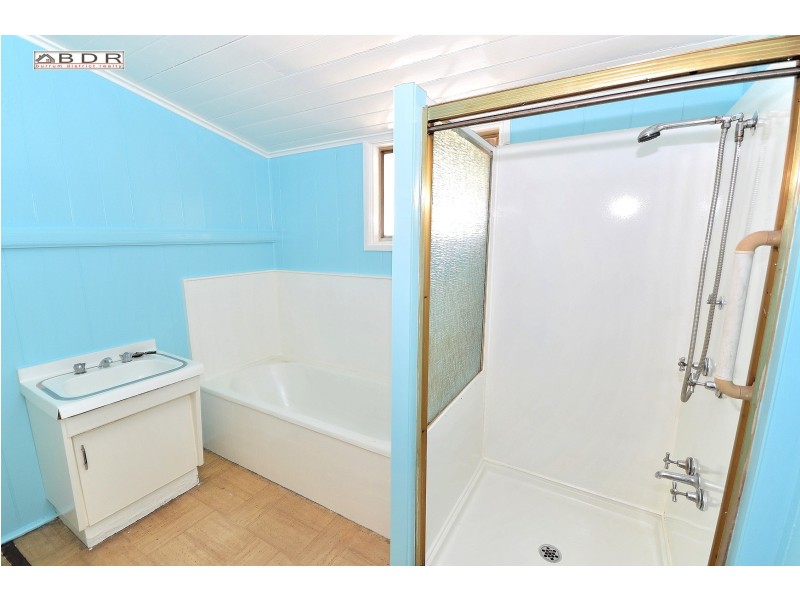 12 Crawford St, Torbanlea QLD 4662