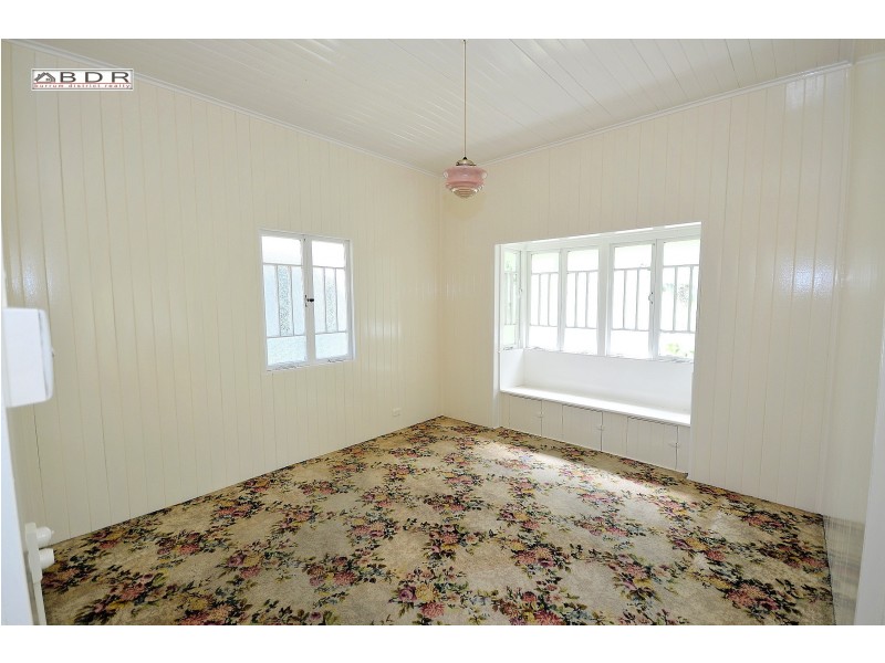 12 Crawford St, Torbanlea QLD 4662