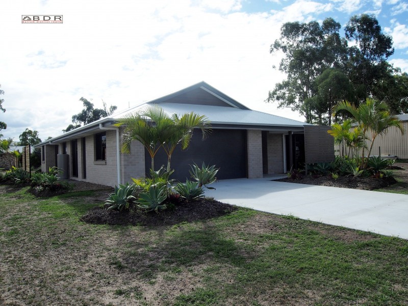4 Southfork Cct, Burrum Heads QLD 4659