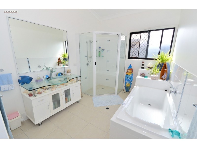 5 Beach Drive, Burrum Heads QLD 4659