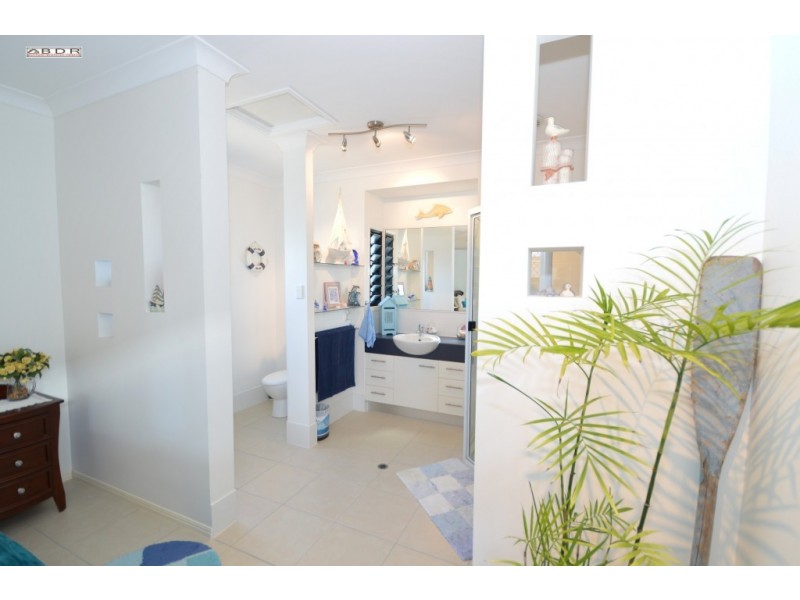 5 Beach Drive, Burrum Heads QLD 4659