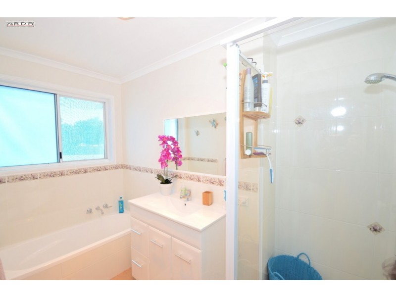 4 Beach Drive, Burrum Heads QLD 4659