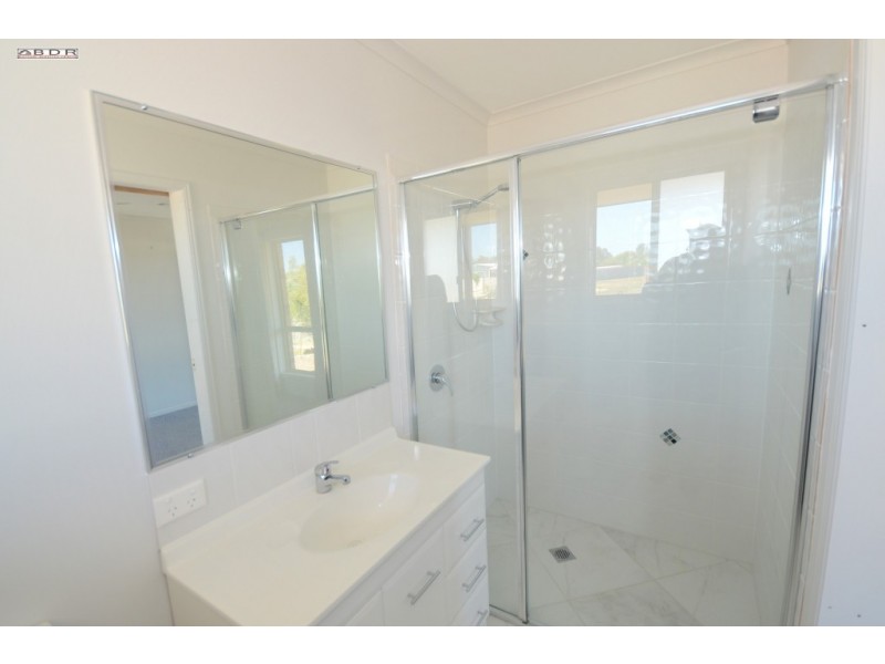 90 Beach Drive, Burrum Heads QLD 4659