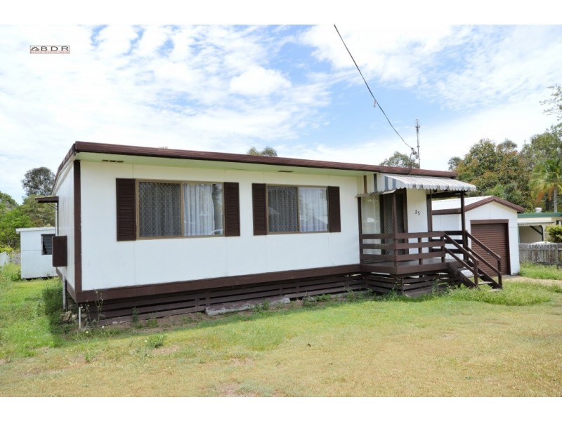 25 James Street, Howard QLD 4659