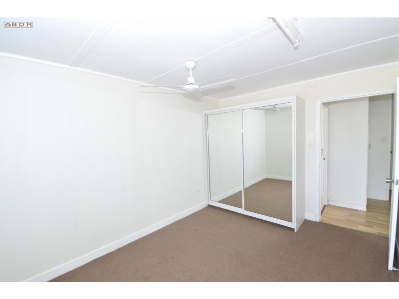 25 James Street, Howard QLD 4659