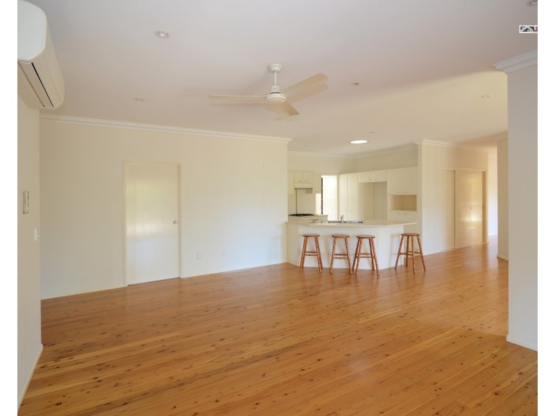 68 Old Bruce Hwy, Howard QLD 4659