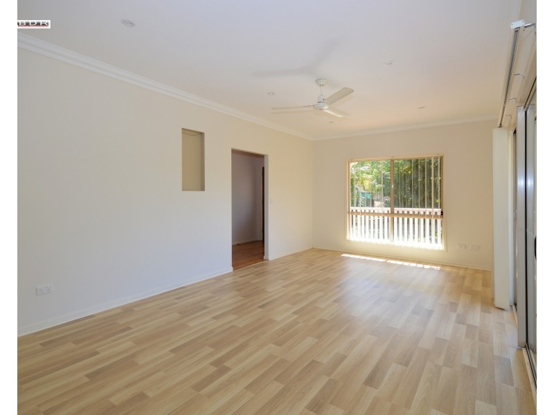 68 Old Bruce Hwy, Howard QLD 4659