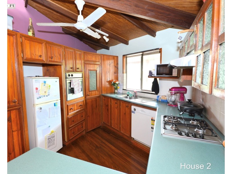 68 Old Bruce Hwy, Howard QLD 4659