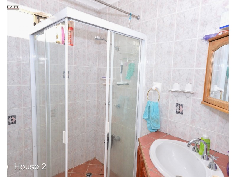 68 Old Bruce Hwy, Howard QLD 4659