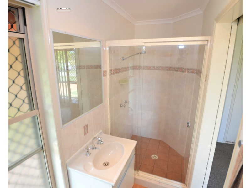 63 Gregory St, Howard QLD 4659