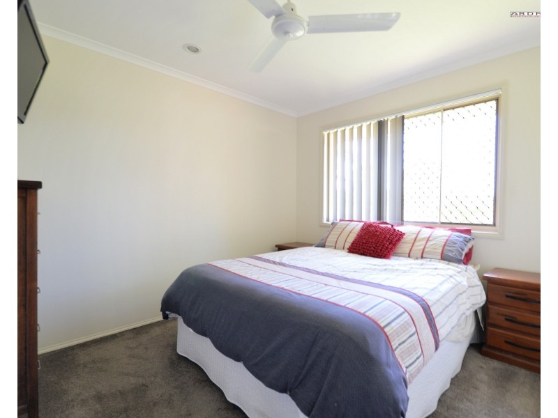 63 Gregory St, Howard QLD 4659