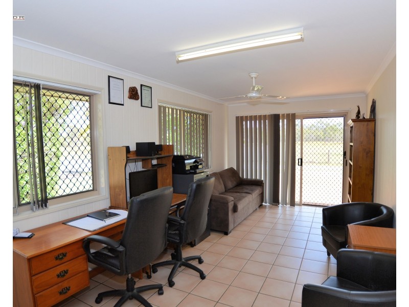 63 Gregory St, Howard QLD 4659