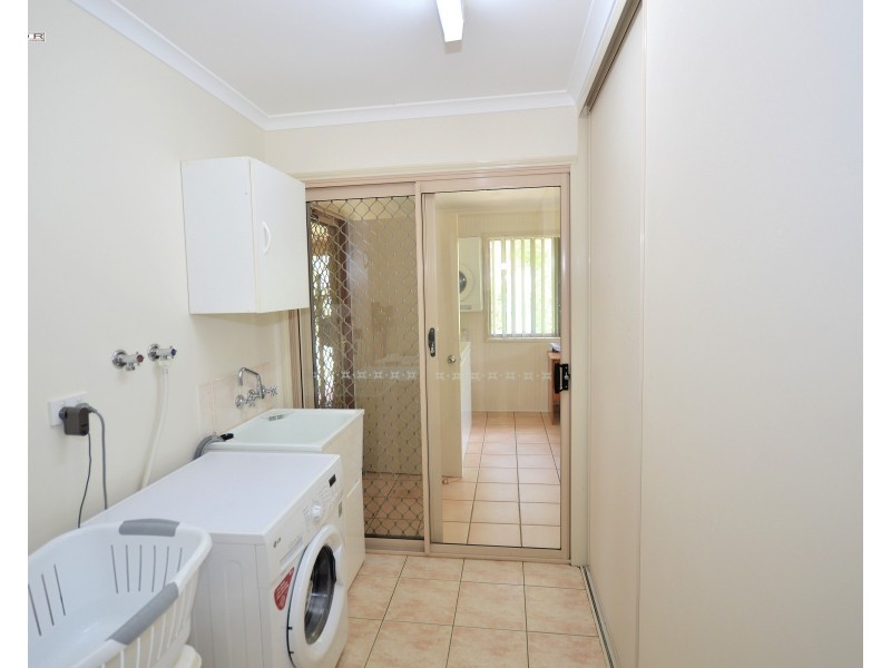 63 Gregory St, Howard QLD 4659