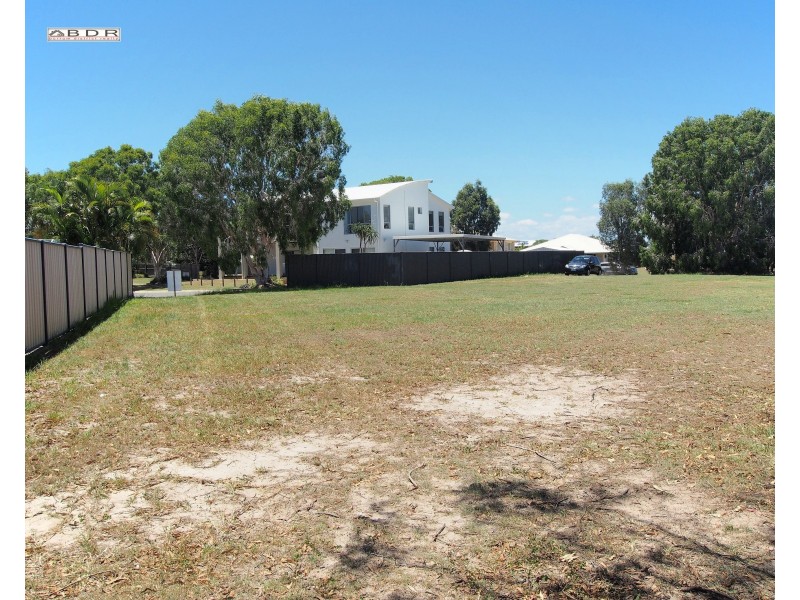 4 Tamarind Close, Burrum Heads QLD 4659