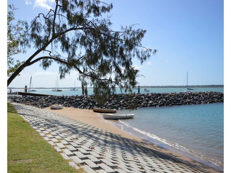 4 Tamarind Close, Burrum Heads QLD 4659