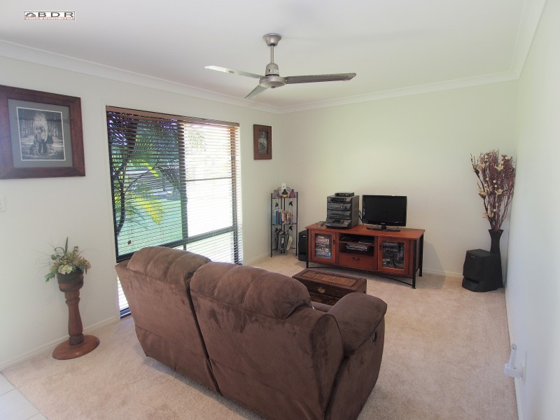 1 Harlequin Court, Burrum Heads QLD 4659