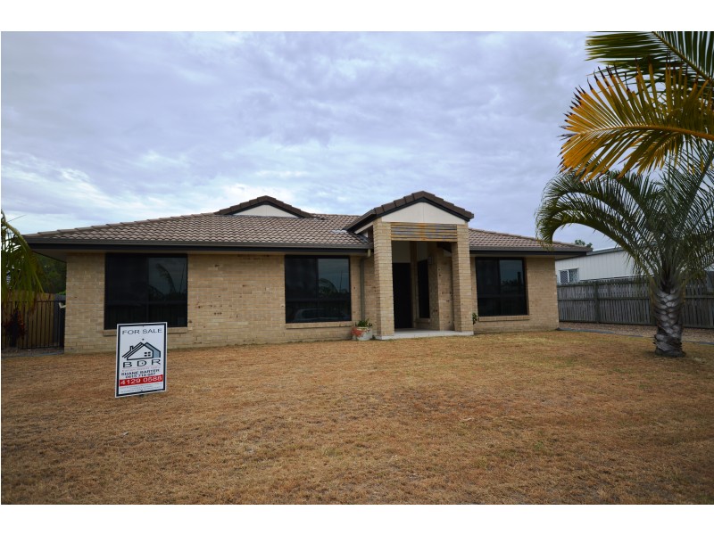 3 Lakes Bvd, Burrum Heads QLD 4659