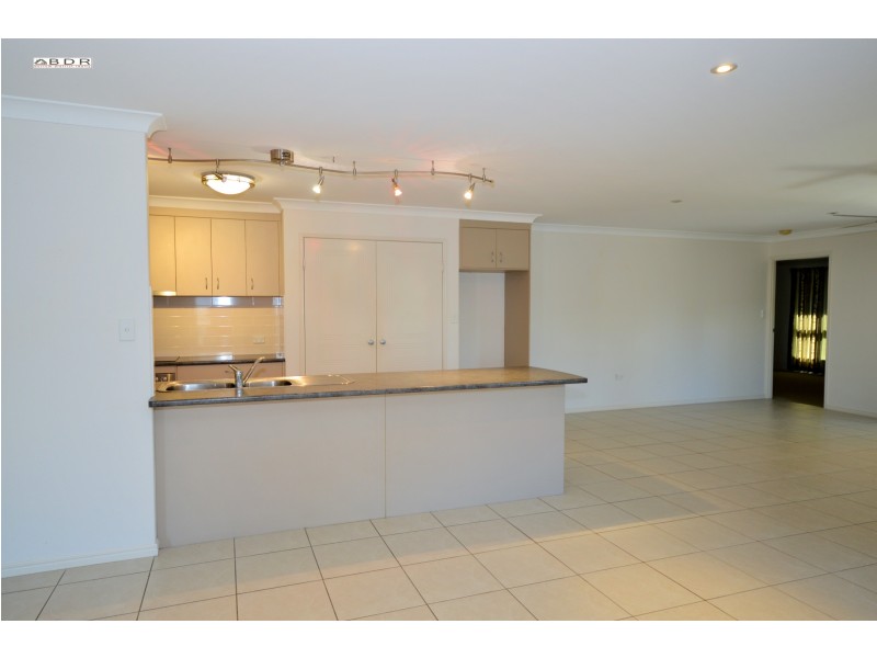 3 Lakes Bvd, Burrum Heads QLD 4659
