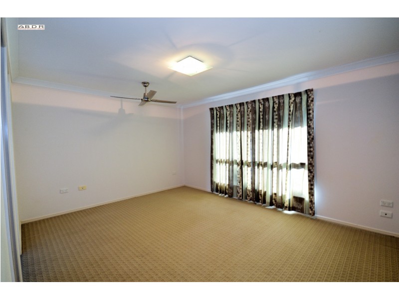 3 Lakes Bvd, Burrum Heads QLD 4659