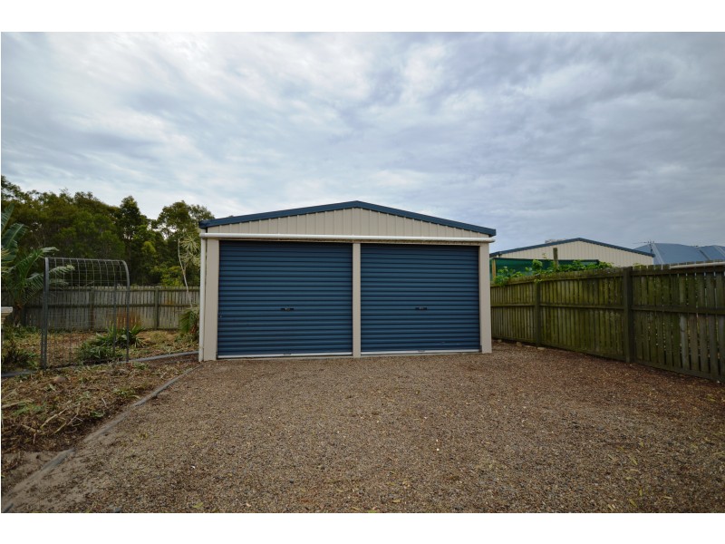 3 Lakes Bvd, Burrum Heads QLD 4659