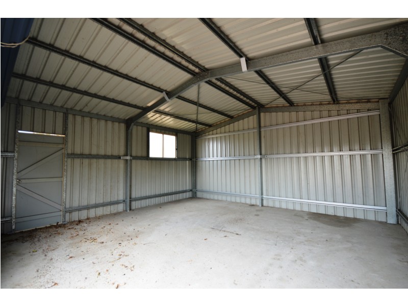 3 Lakes Bvd, Burrum Heads QLD 4659