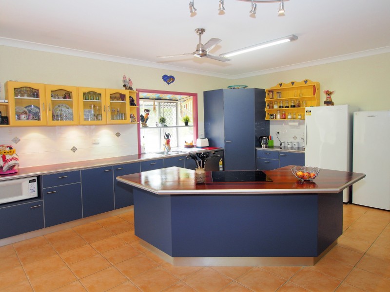 94 Pacific Haven Cct, Pacific Haven QLD 4659