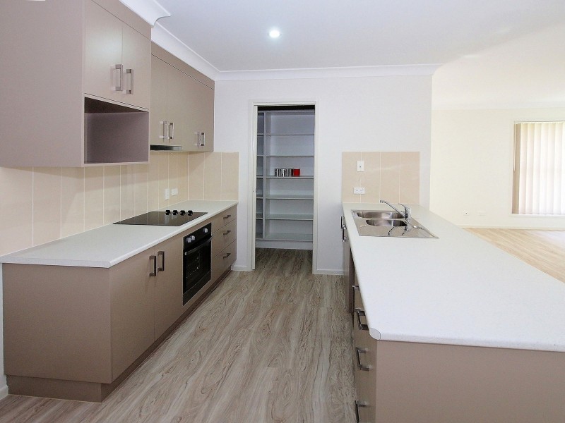 1/1 Traviston Way, Burrum Heads QLD 4659