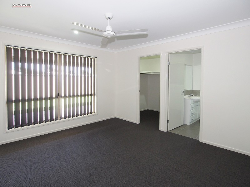 1/1 Traviston Way, Burrum Heads QLD 4659