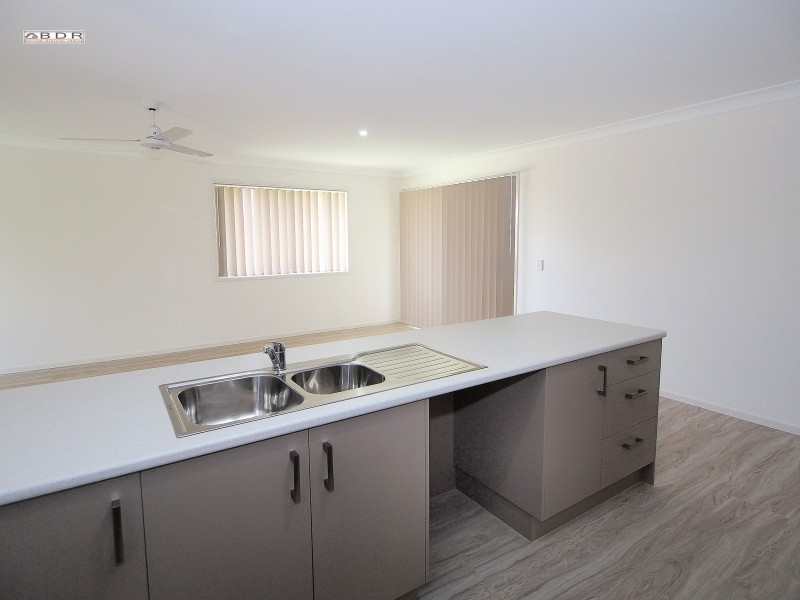 1/1 Traviston Way, Burrum Heads QLD 4659