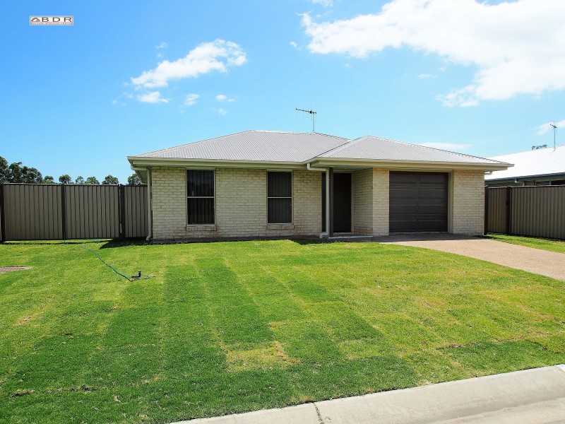 1/1 Traviston Way, Burrum Heads QLD 4659