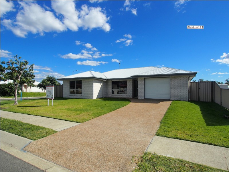 2/1 Traviston Way, Burrum Heads QLD 4659