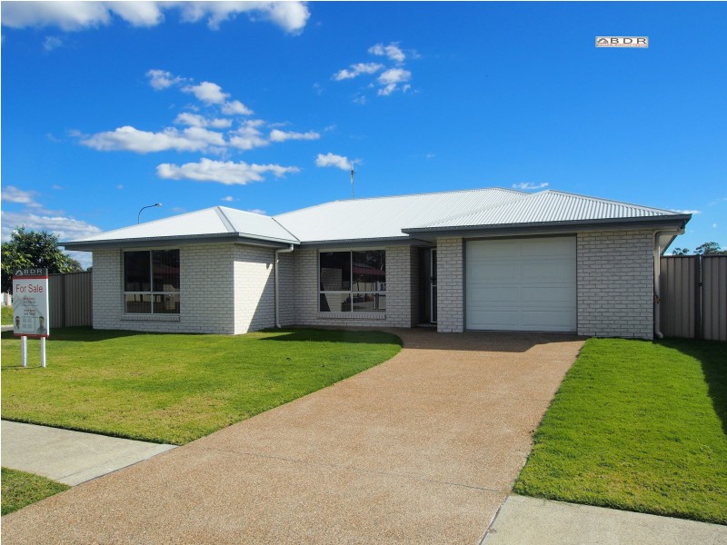 2/1 Traviston Way, Burrum Heads QLD 4659