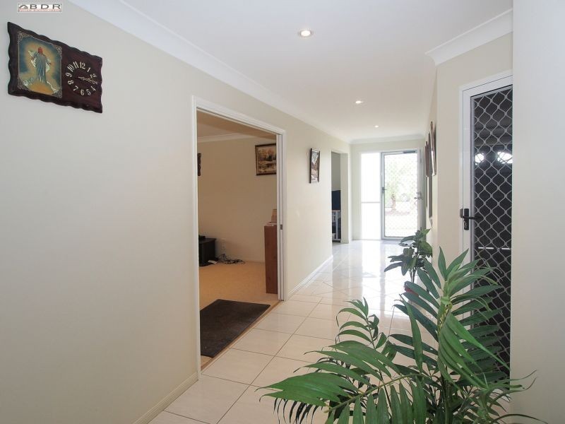 33 Lucas Drive, Burrum Heads QLD 4659
