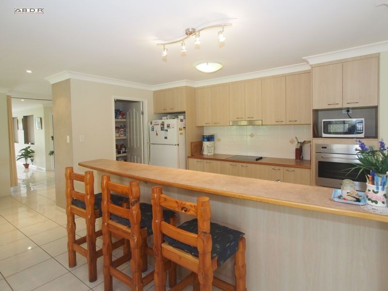 33 Lucas Drive, Burrum Heads QLD 4659