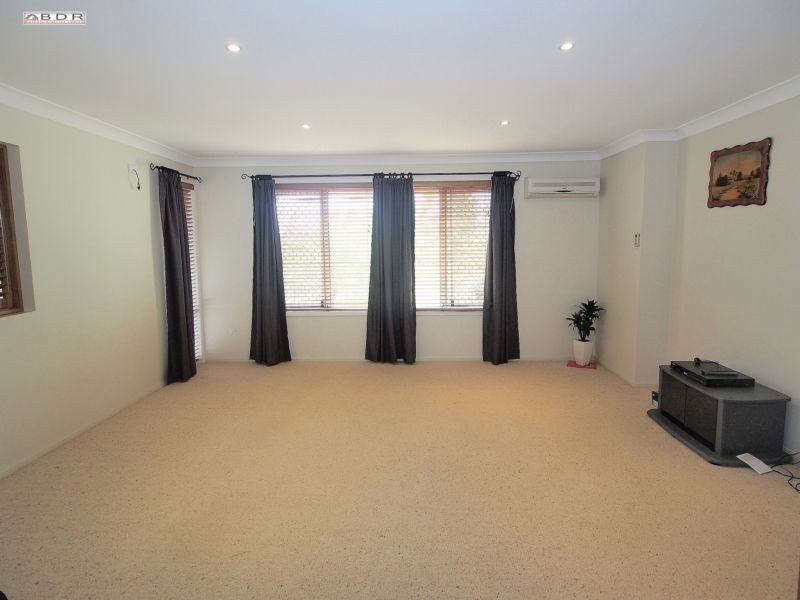 33 Lucas Drive, Burrum Heads QLD 4659