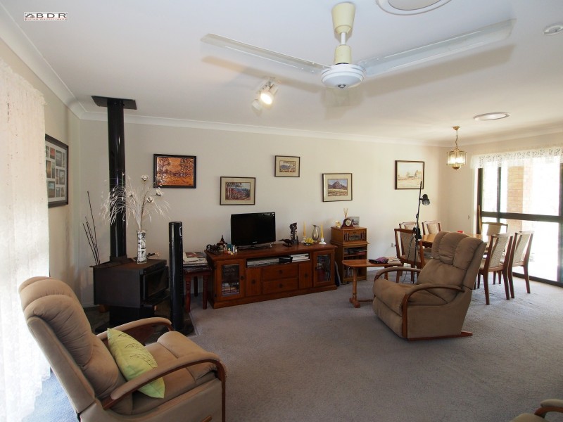 9 Island Close, Pacific Haven QLD 4659