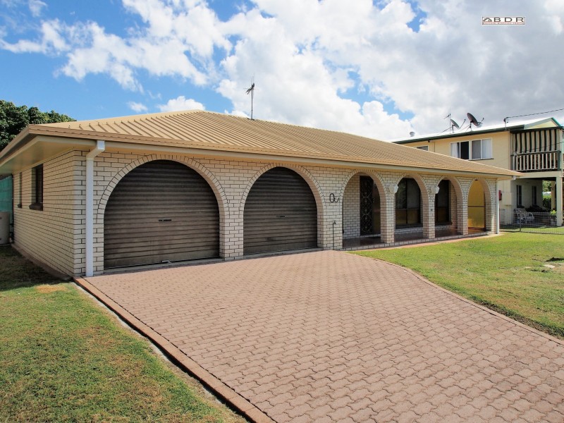 75 Burrum Street, Burrum Heads QLD 4659