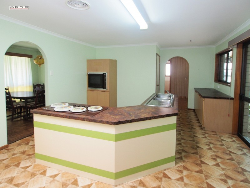 75 Burrum Street, Burrum Heads QLD 4659