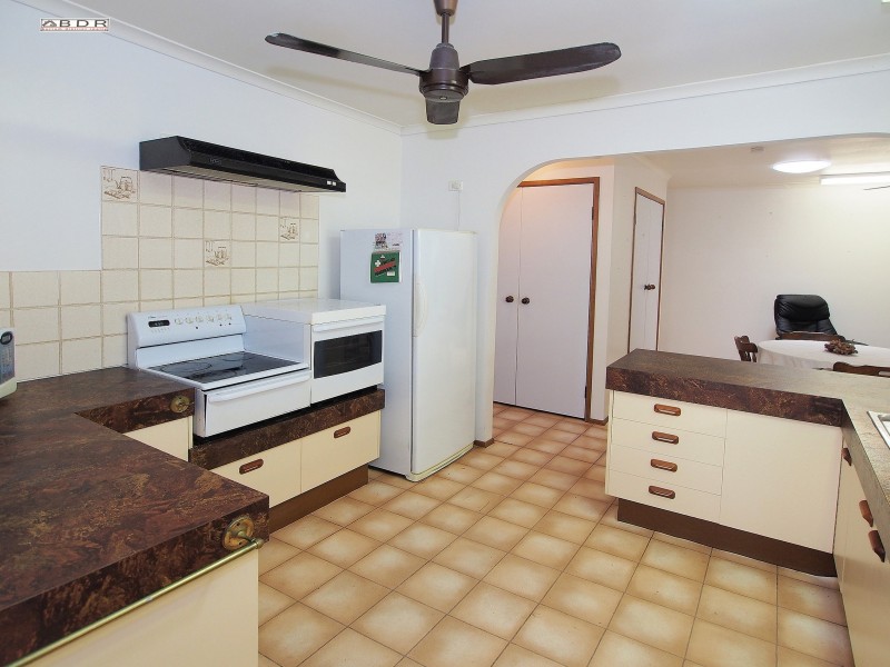 11 Coal Street, Howard QLD 4659
