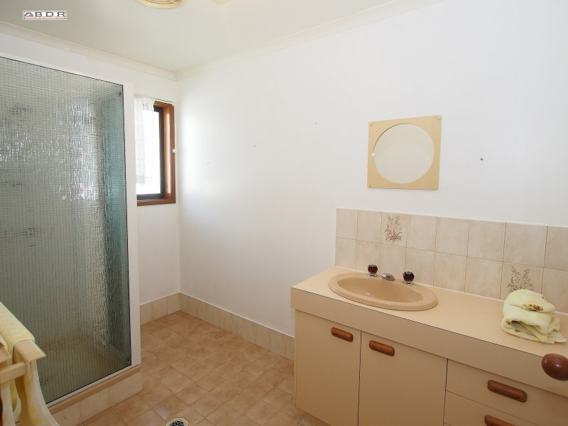 11 Coal Street, Howard QLD 4659