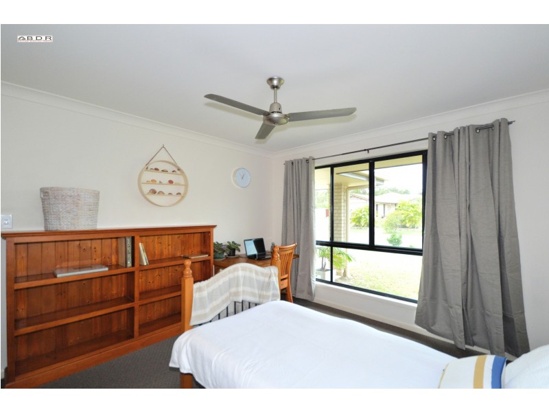 2 Brypat Close, Burrum Heads QLD 4659